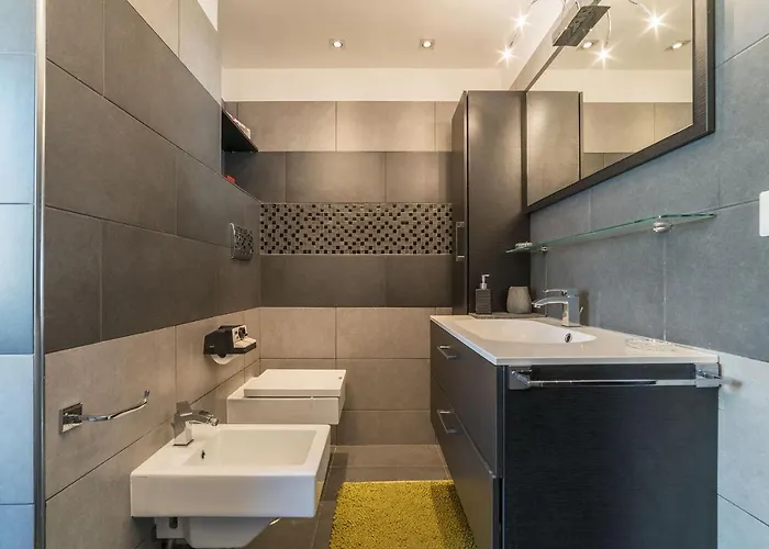Pigneto & Malatesta Subway Flat Roma